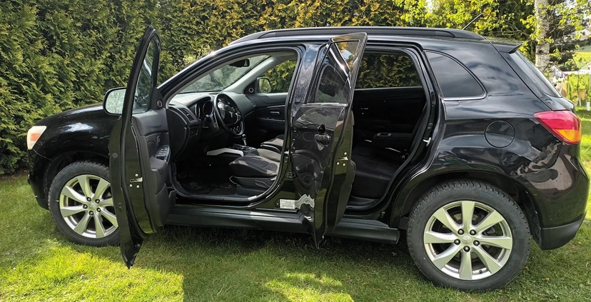 Mitsubishi Outlander cena 37500 przebieg: 142000, rok produkcji 2013 z Stepnica małe 137